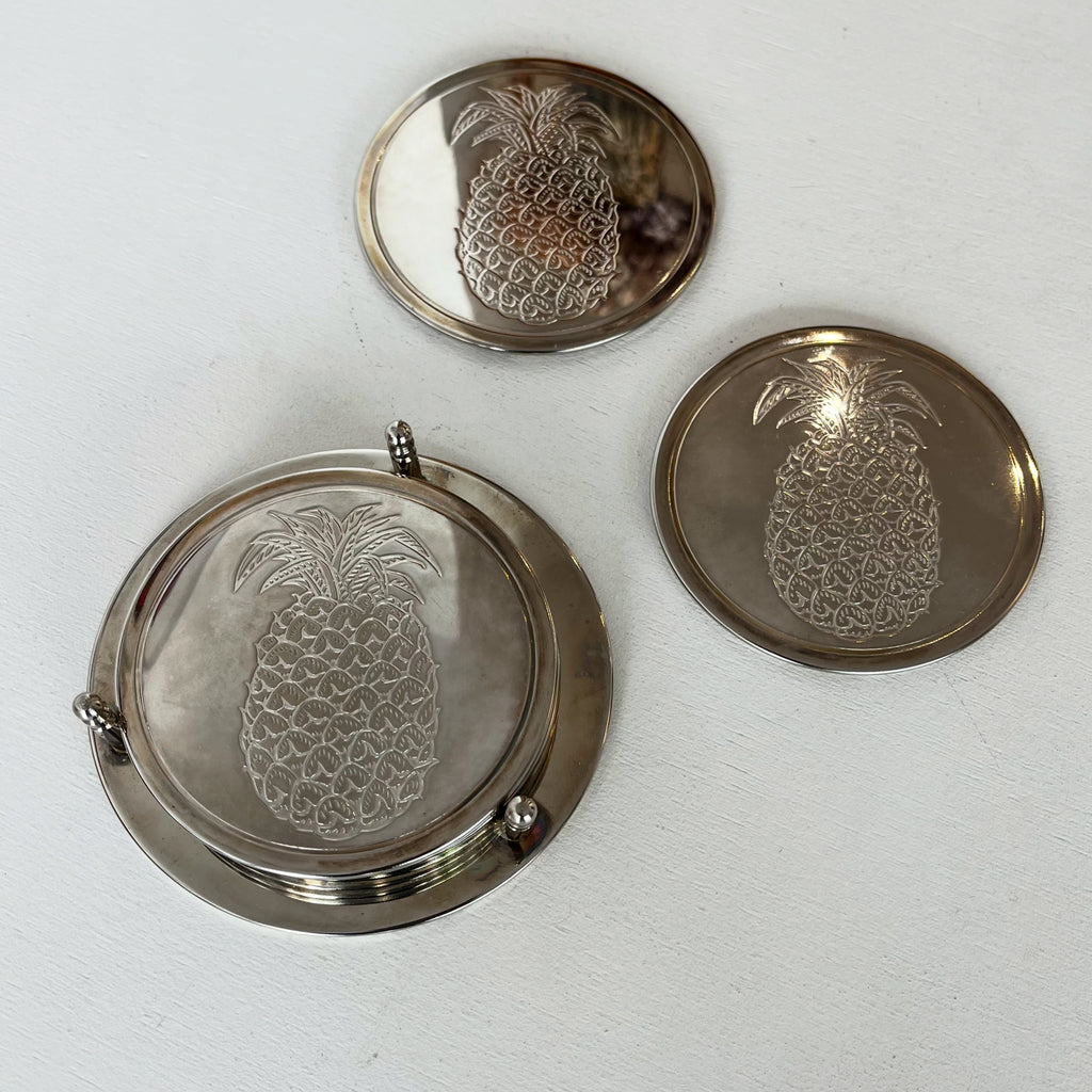 Set of 6 metal pineapple coasters with holder