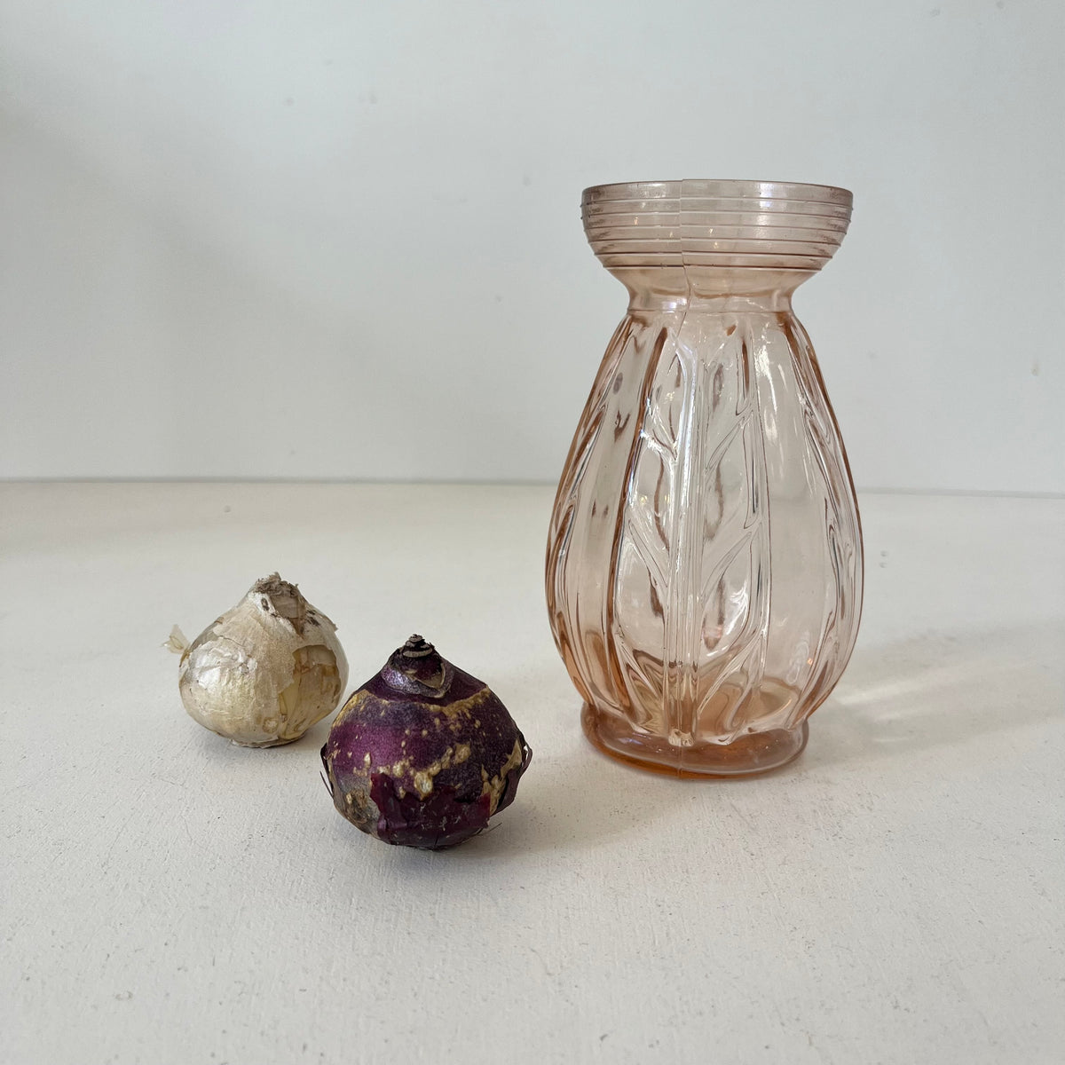 Vase à jacinthe ancien (rose)