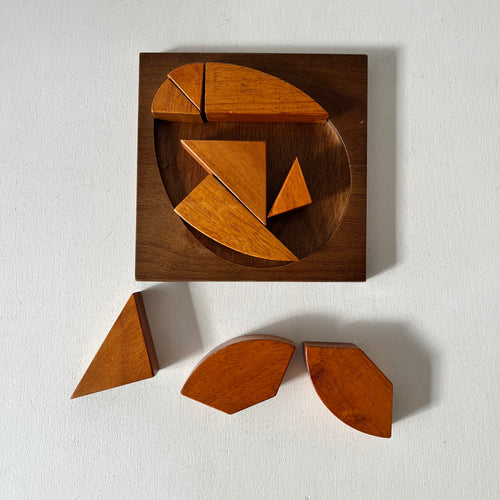 Wooden egg Tangram puzzle