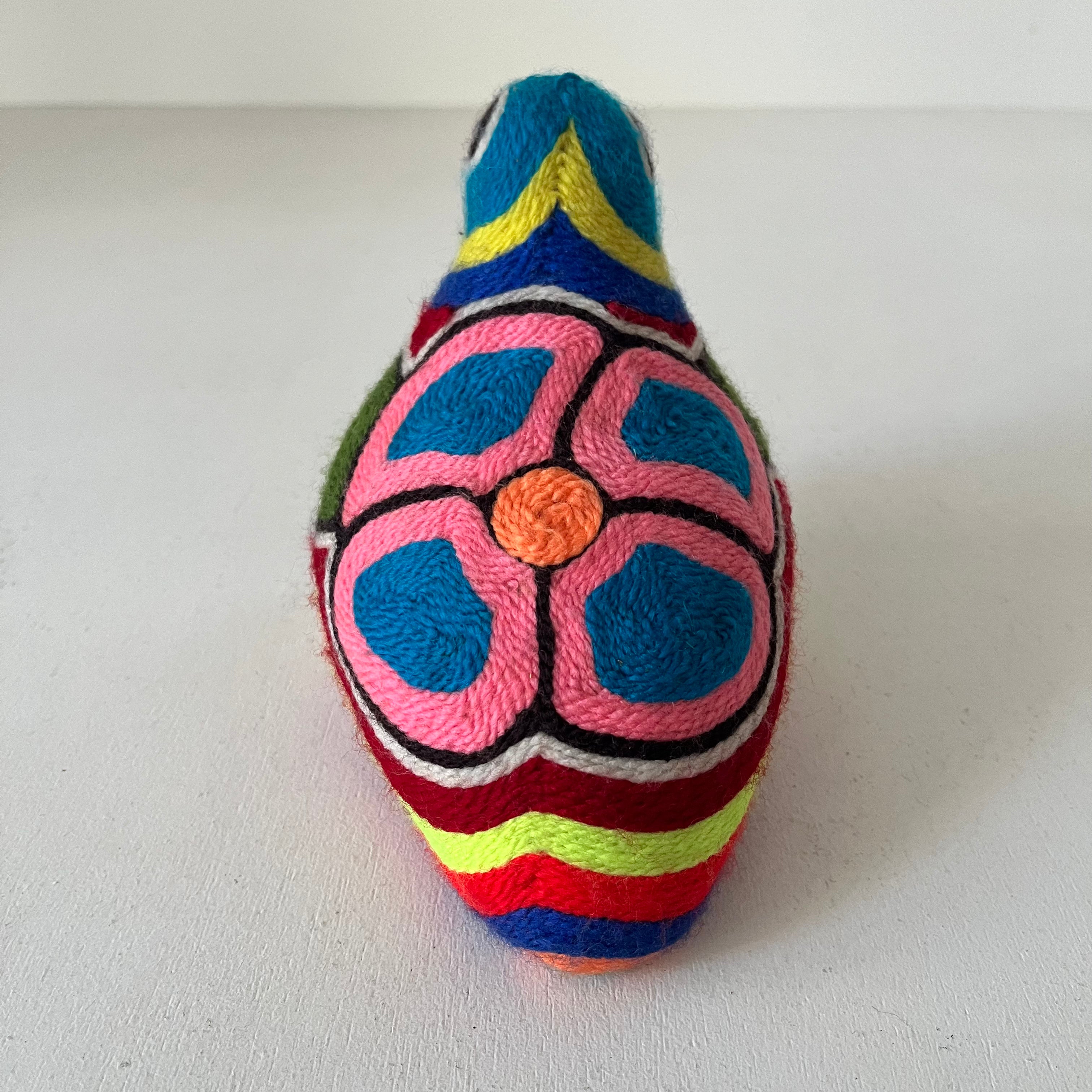 Oiseau huichol d'art populaire mexicain